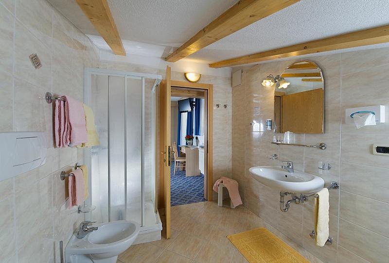 Albergo Fiordaliso Canazei Pokoj fotografie